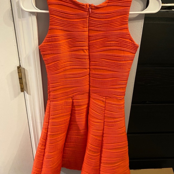 Elisa B size 10 coral flowy dress - Picture 7 of 8